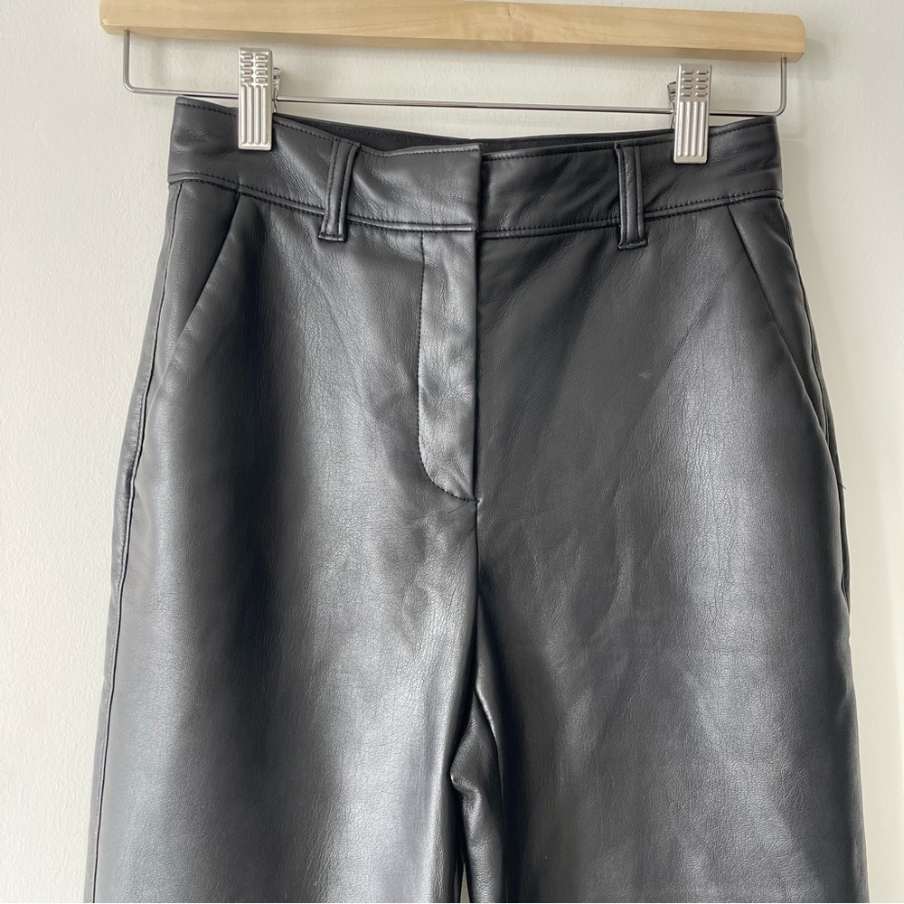 āSOLDā Aritzia Babaton Command Cropped Pant Black Vegan Leather pants size 00 - Picture 4 of 11
